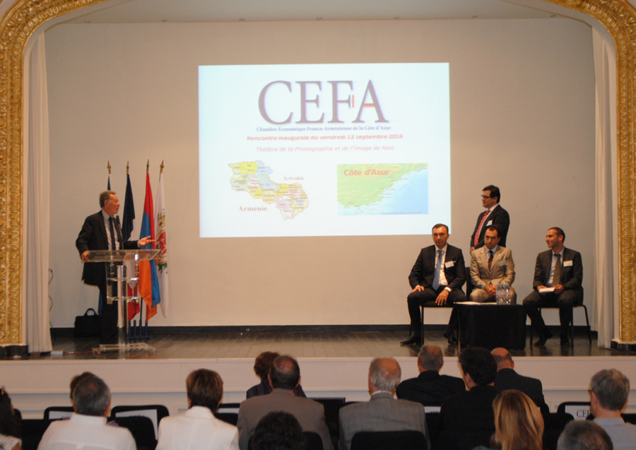 Les fondateurs de la CEFA sur scène pour présenter leurs actions à venir